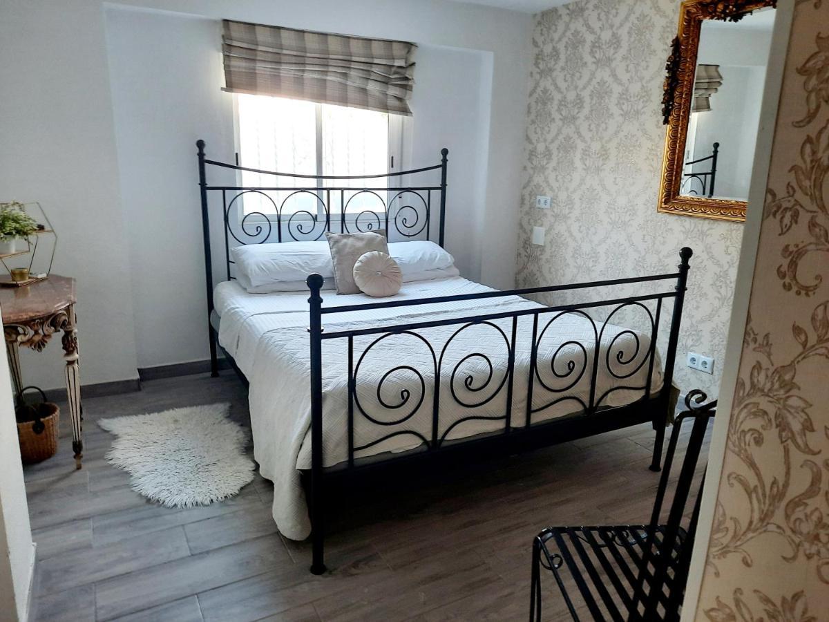 Fabulous Detached Large Villa 5 Bedrooms 3 Bathrooms Backing Onto Villamartin Golf Course Exteriör bild