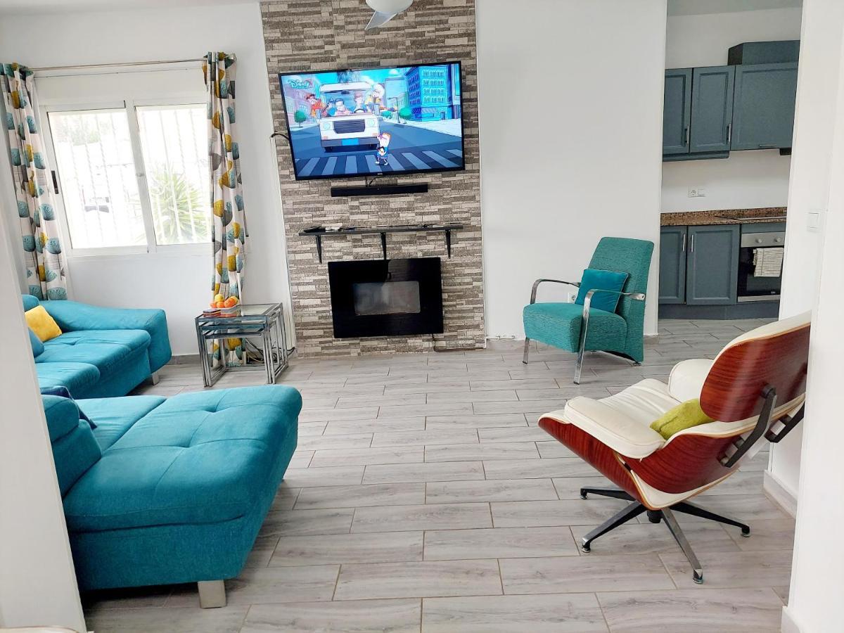 Fabulous Detached Large Villa 5 Bedrooms 3 Bathrooms Backing Onto Villamartin Golf Course Exteriör bild